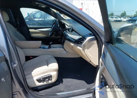 2016 BMW X6 xDrive50I z USA, uszkodzony, nr VIN 5UXKU6C53G0R33942